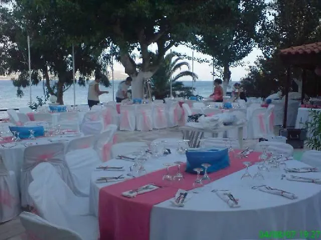 Sea Breeze 公寓式酒店 3*