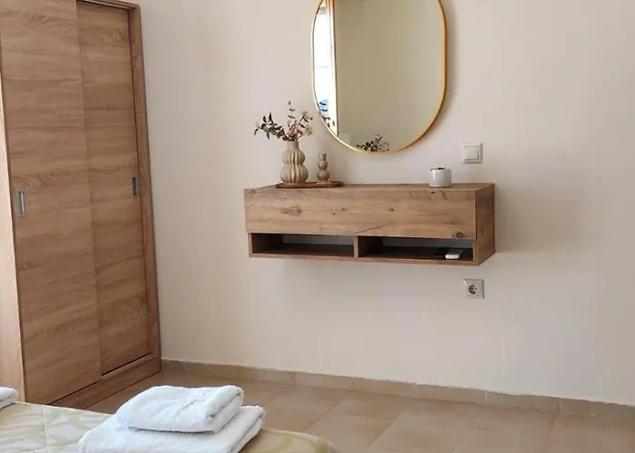 Sea Breeze 公寓式酒店 3*